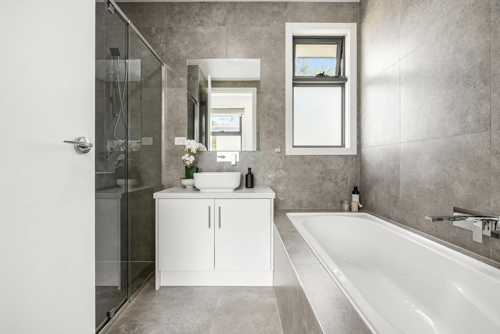 Additional image 9 of 2/2 Yangoora Court, Mount Waverley VIC 3149