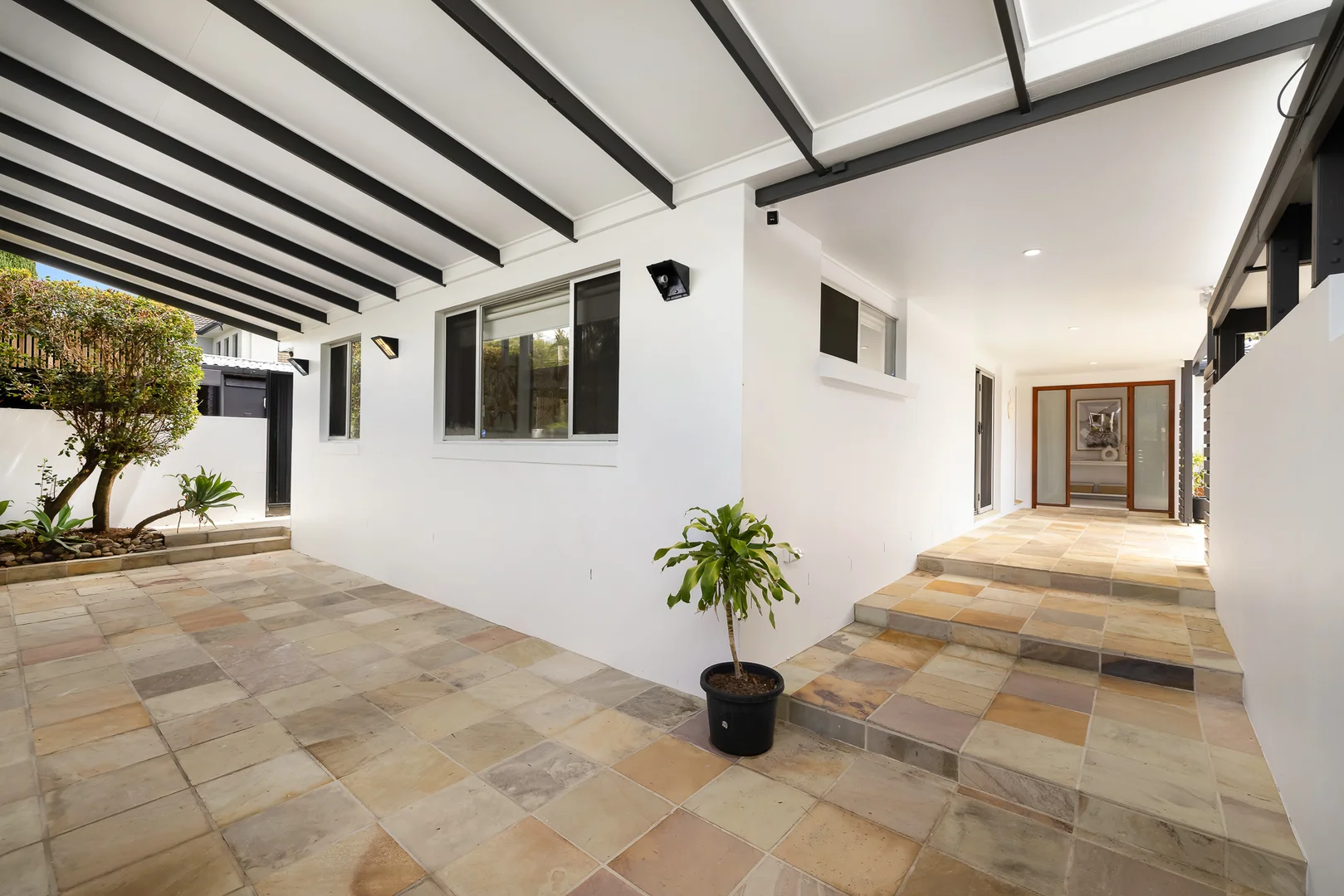 Additional image 4 of 83 Amalfi Drive, Isle Of Capri QLD 4217