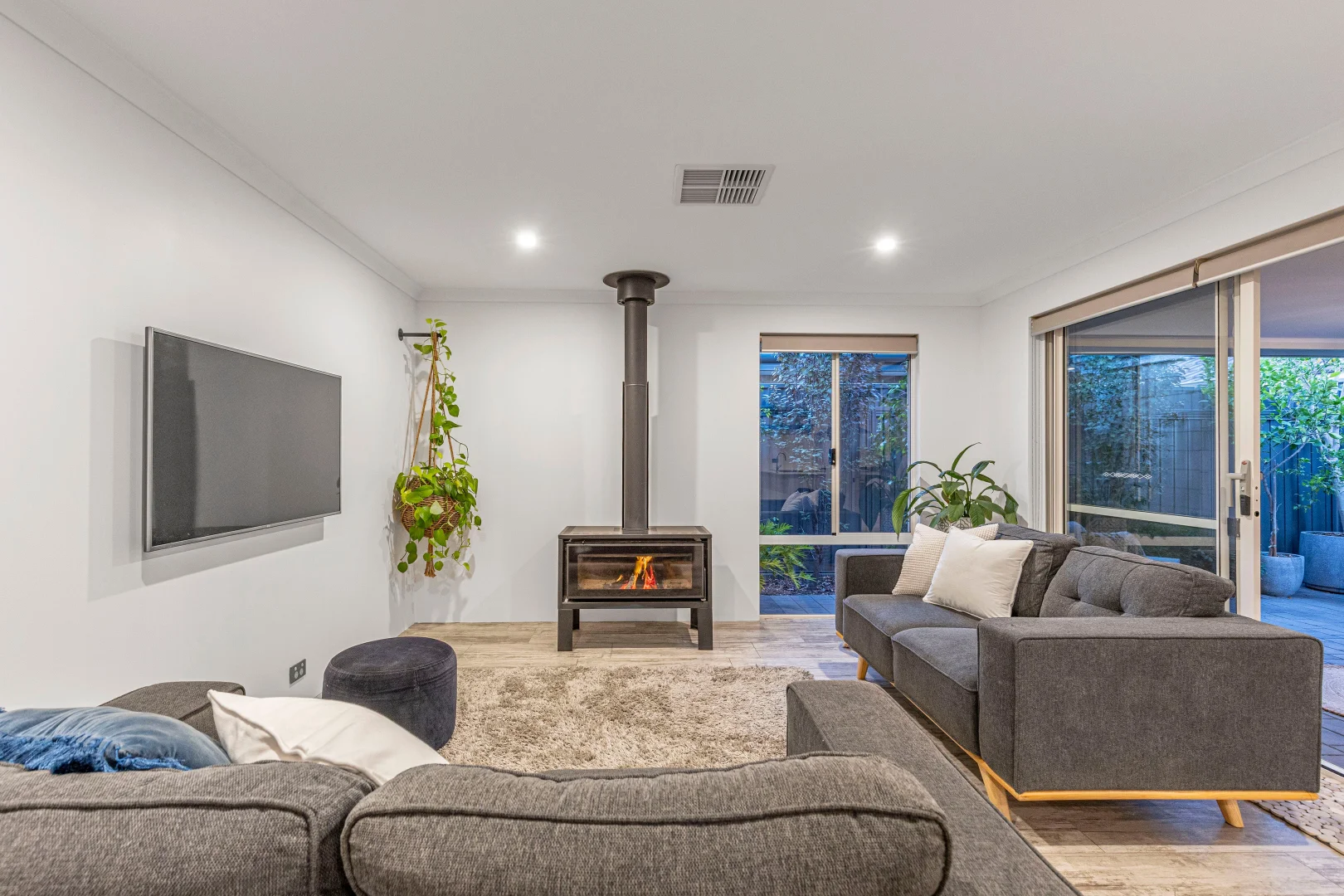 Additional image 14 of 400 Woollcott Avenue, Brabham WA 6055