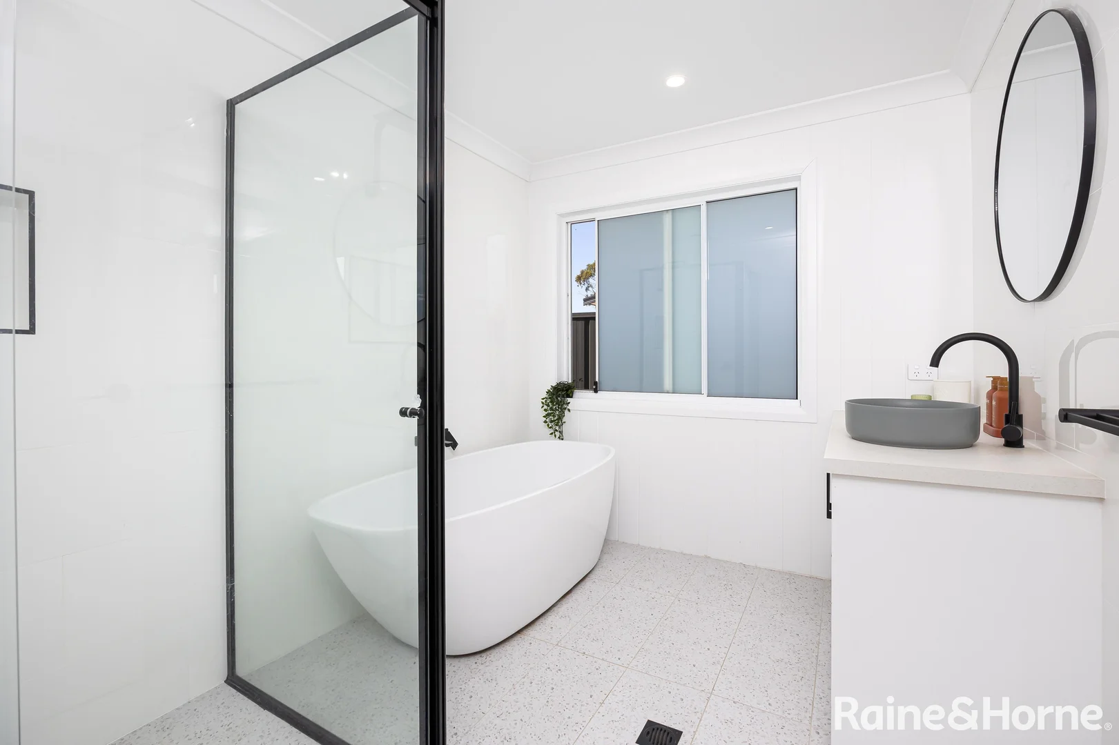 Additional image 10 of 15 Prichard Place, Lockhart NSW 2656