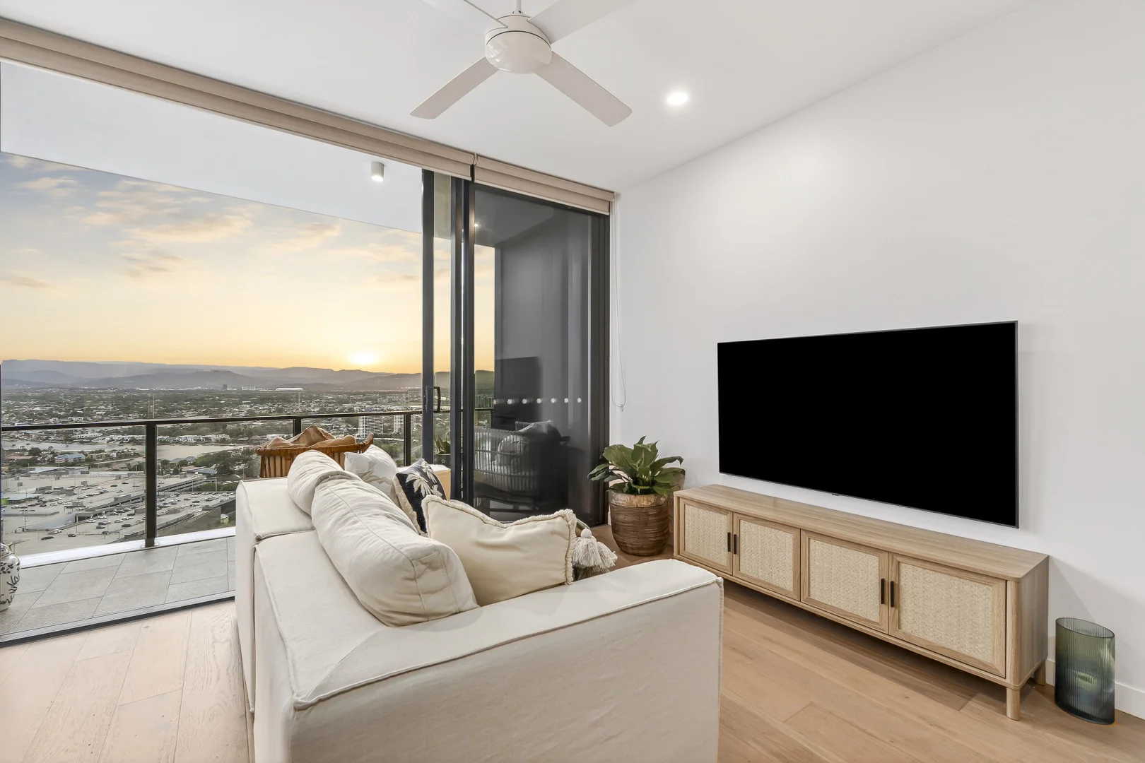 Additional image 5 of 13007/5 The Darling Avenue, Broadbeach QLD 4218