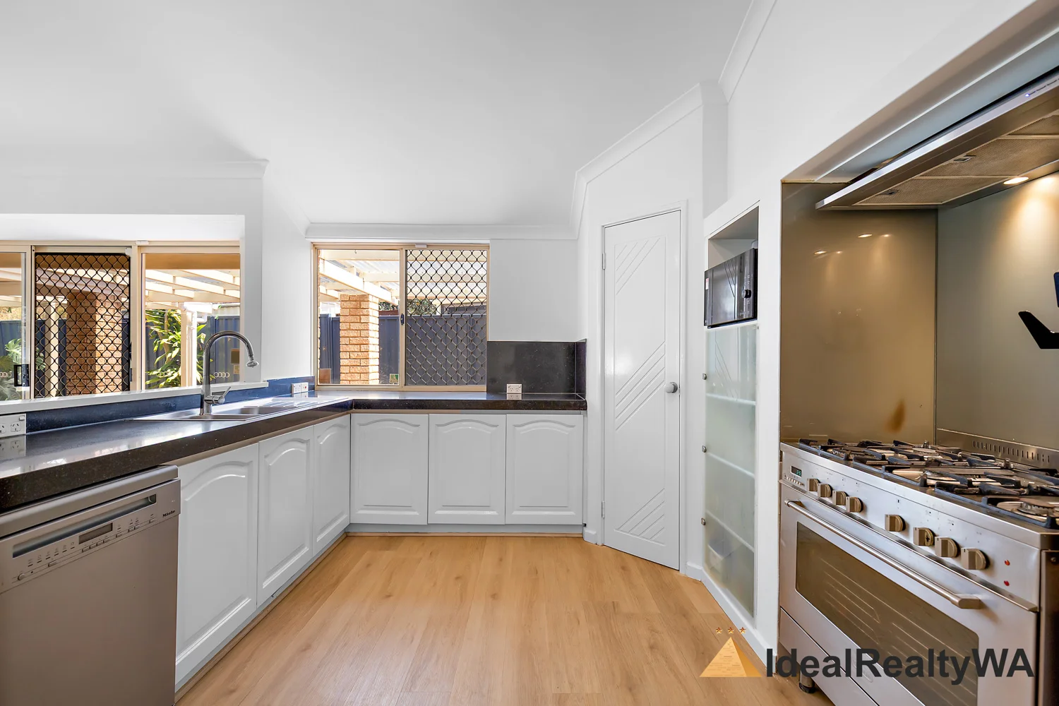 Additional image 15 of 18 Waterside Retreat, Wilson WA 6107