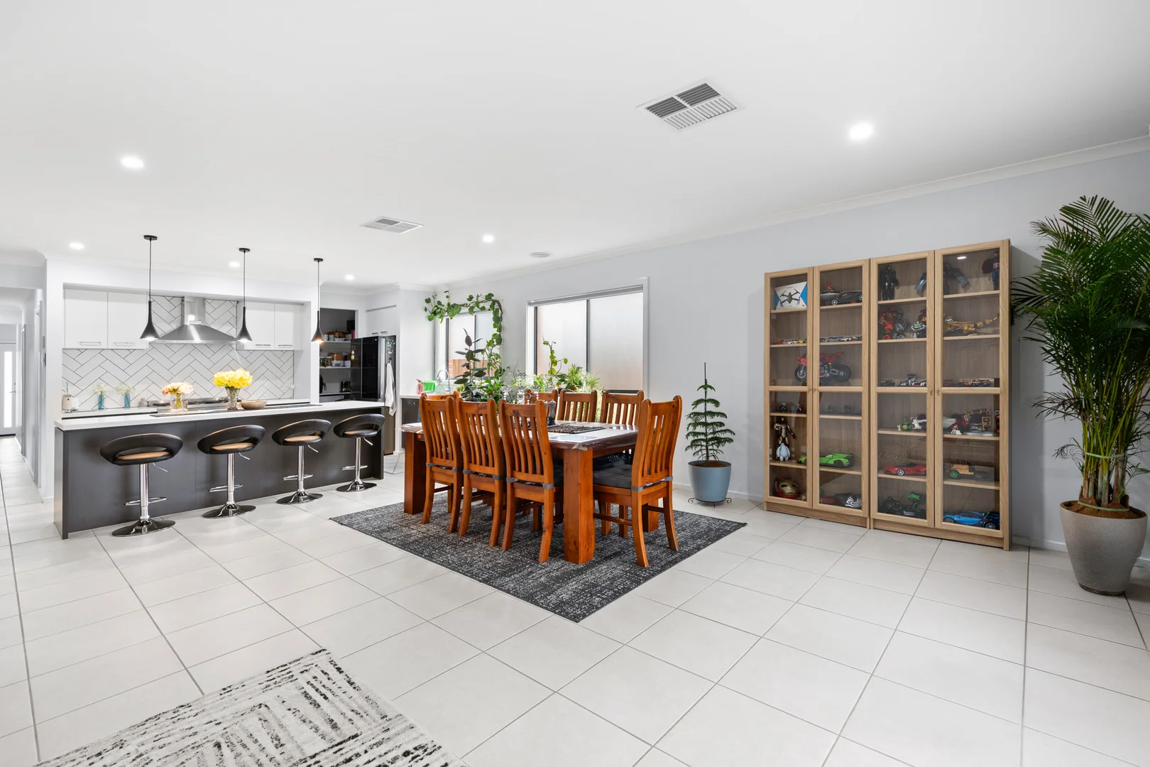 Additional image 4 of 195 Maracana Avenue, Manor Lakes VIC 3024