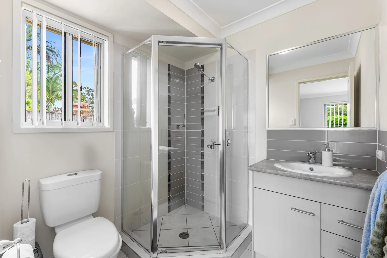 Additional image 11 of 45 Isle Of Ely Drive, Heritage Park QLD 4118