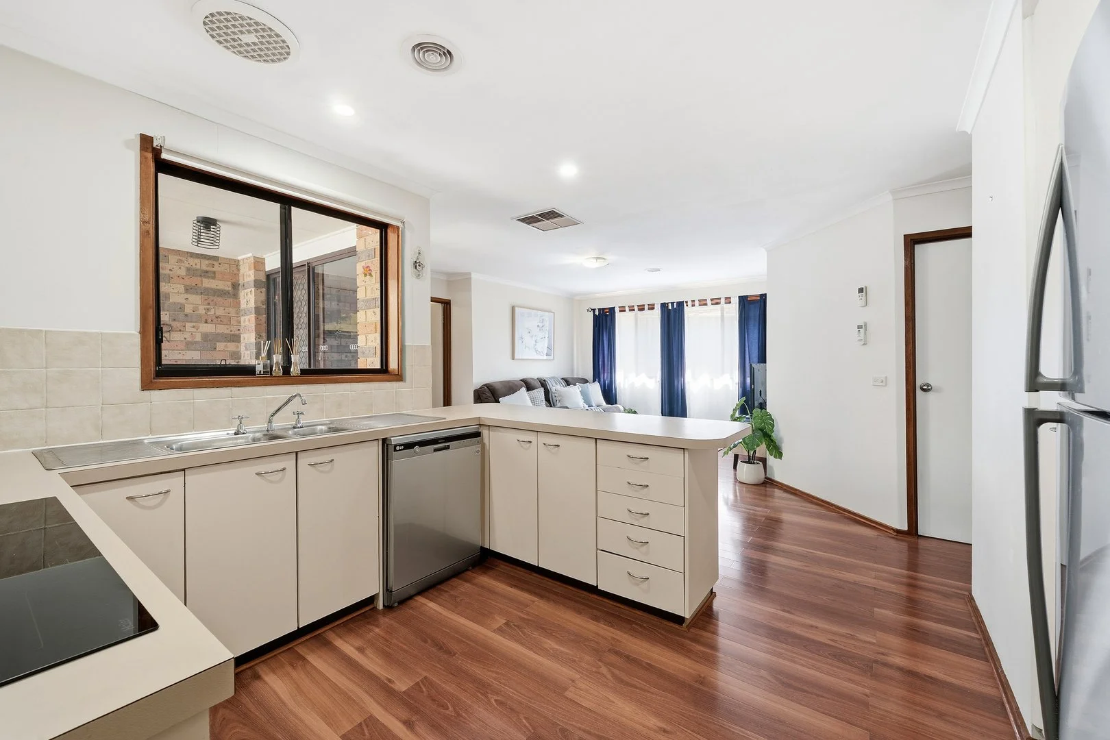 Additional image 5 of 48 Casey Crescent, Calwell ACT 2905