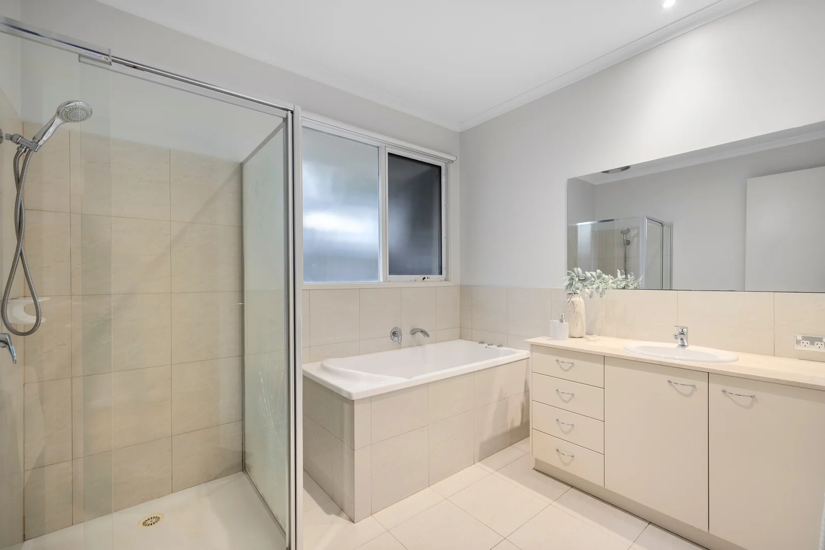 Additional image 19 of 3 King Sound Close, Waterways VIC 3195