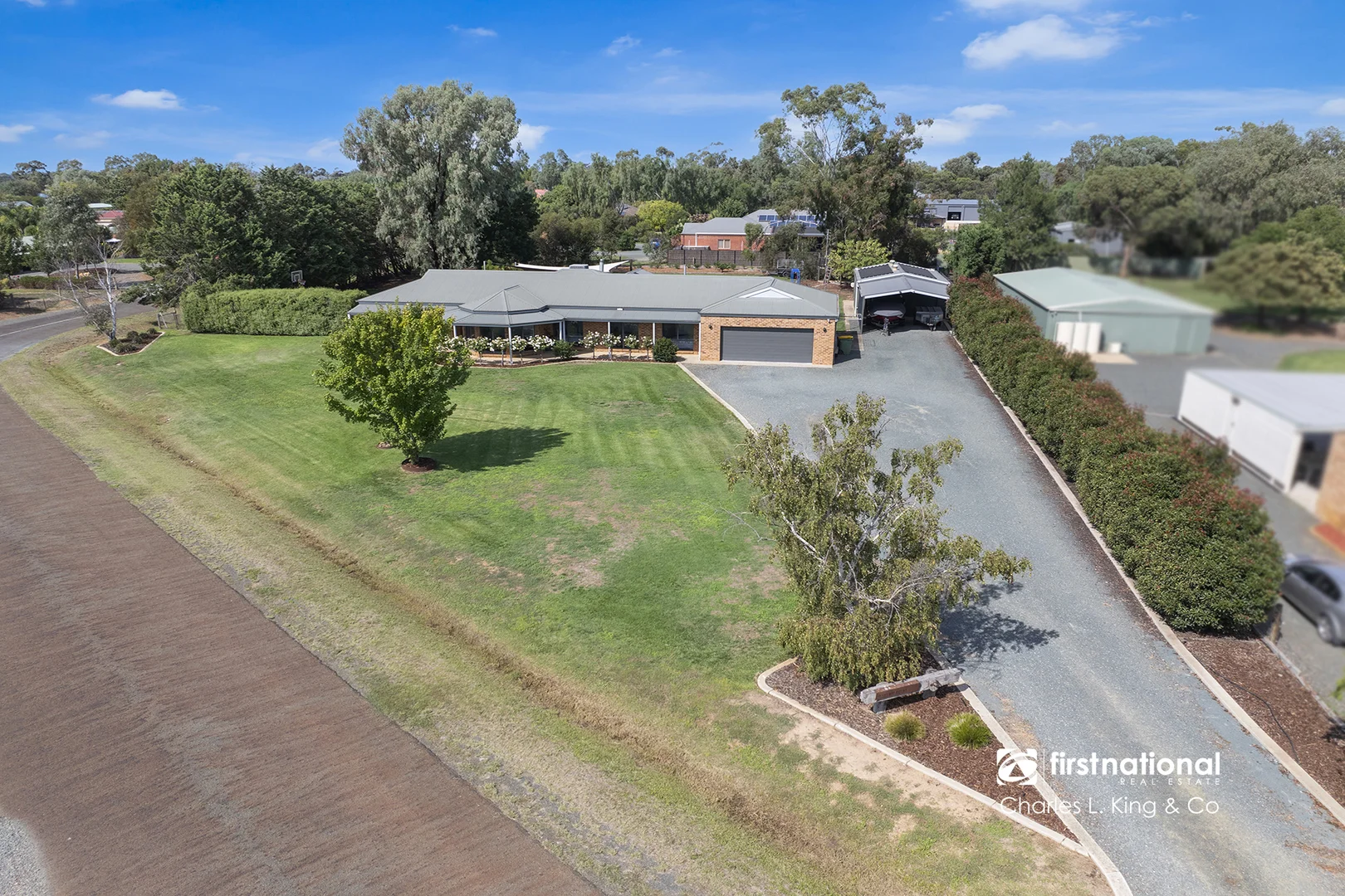 Additional image 35 of 6 Village Court, Echuca VIC 3564