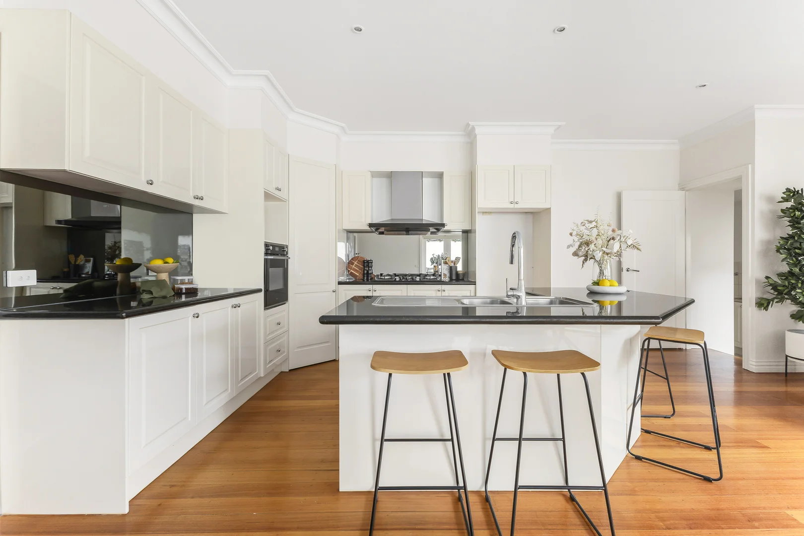 Additional image 4 of 3/15 Dickens Street, Glen Iris VIC 3146