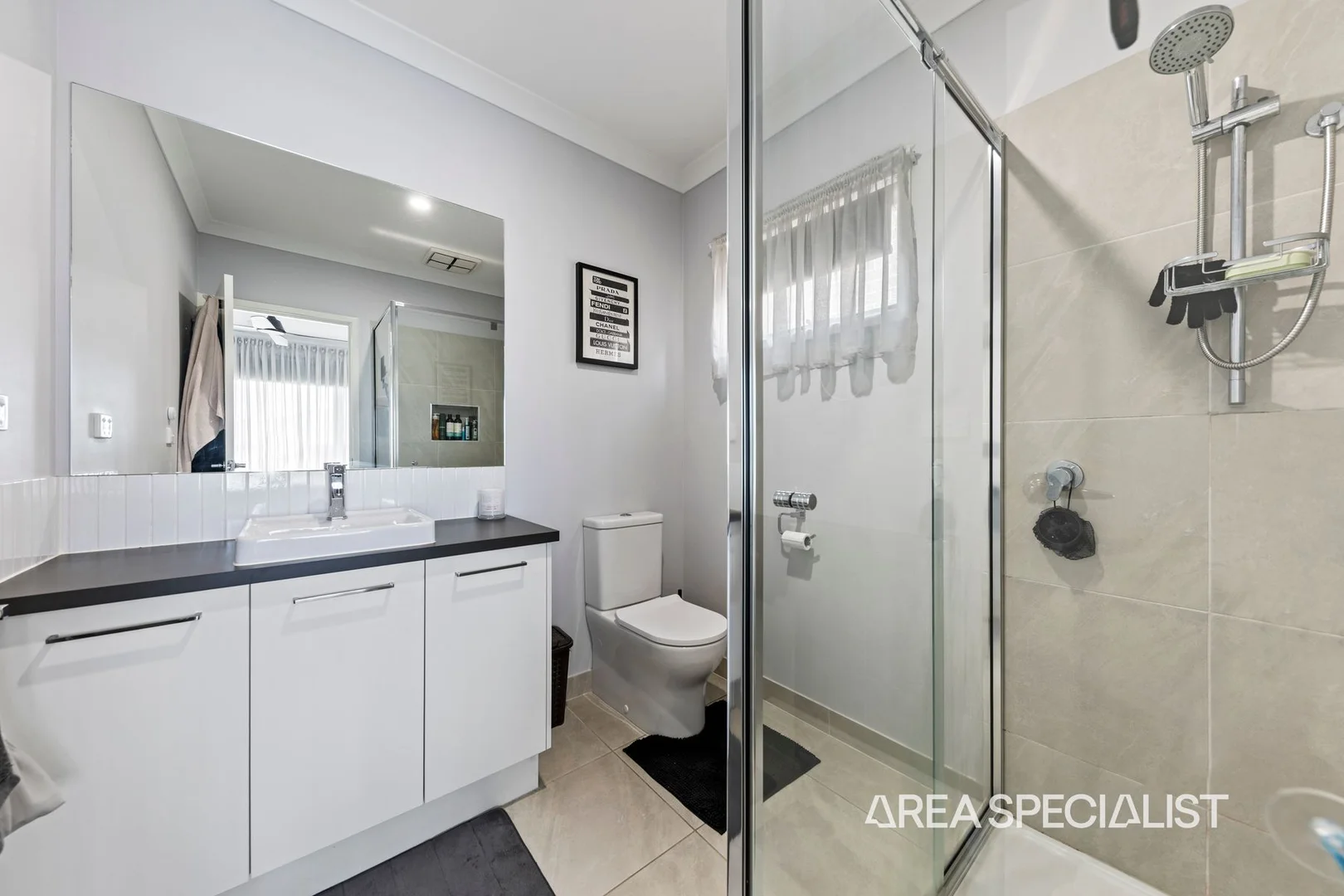 9 Seahawk Crescent, Clyde North VIC 3978 photo 5