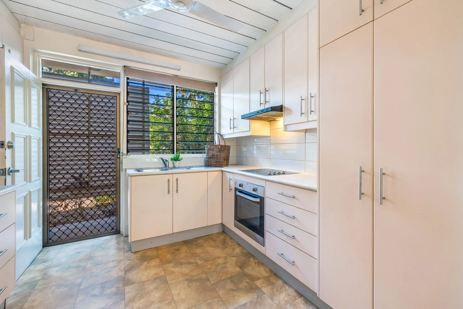 Additional image 7 of 2/56 Chapman Road, Rapid Creek NT 0810