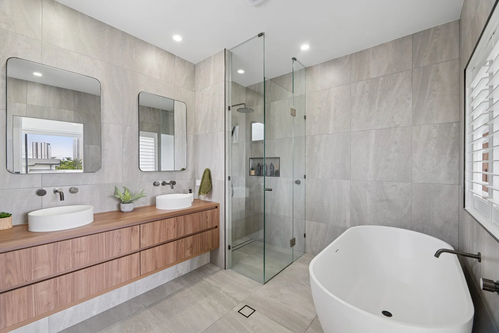 Additional image 14 of 8 Egret Avenue, Burleigh Waters QLD 4220