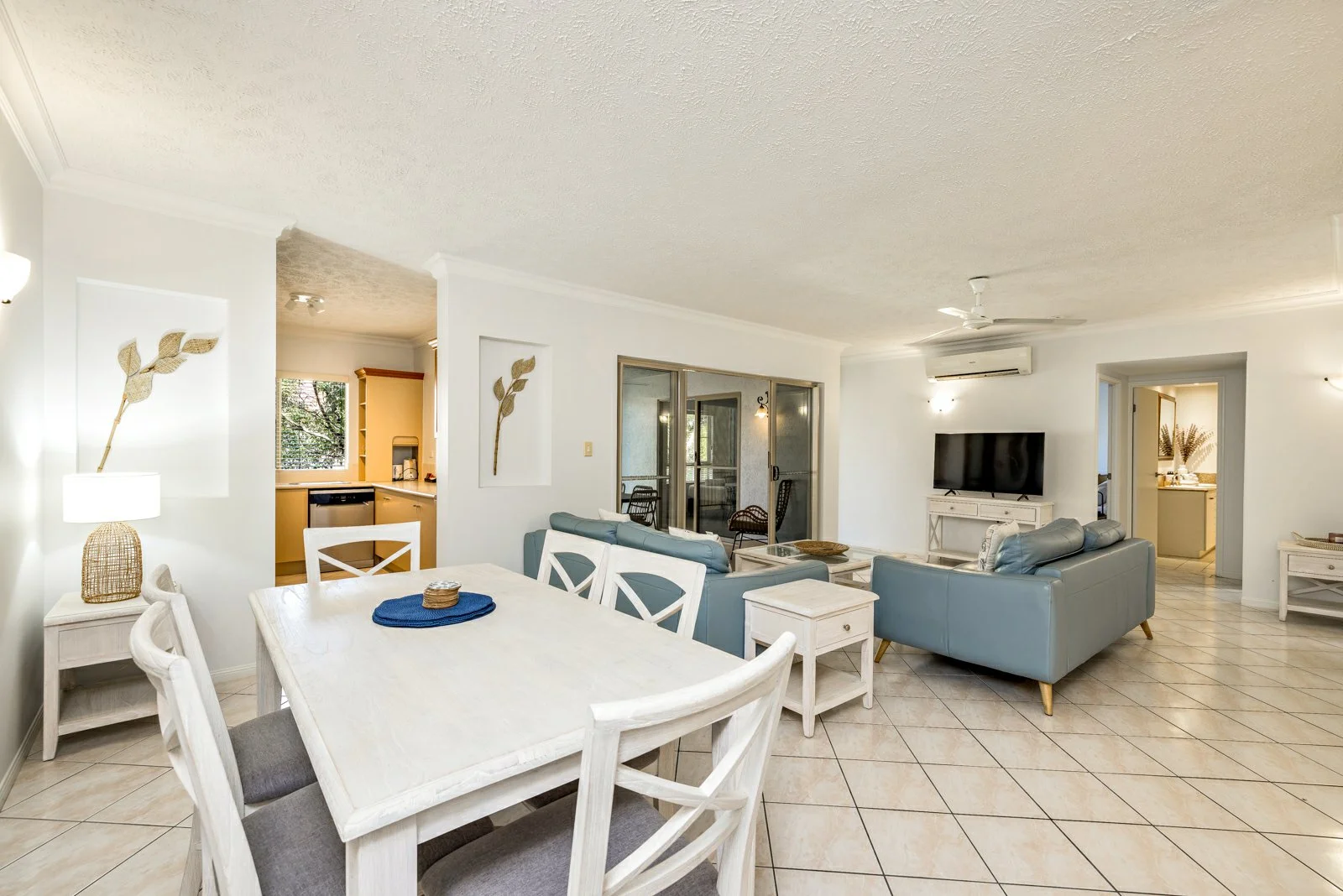 Additional image 2 of 1320/2-10 Greenslopes Street, Cairns North QLD 4870