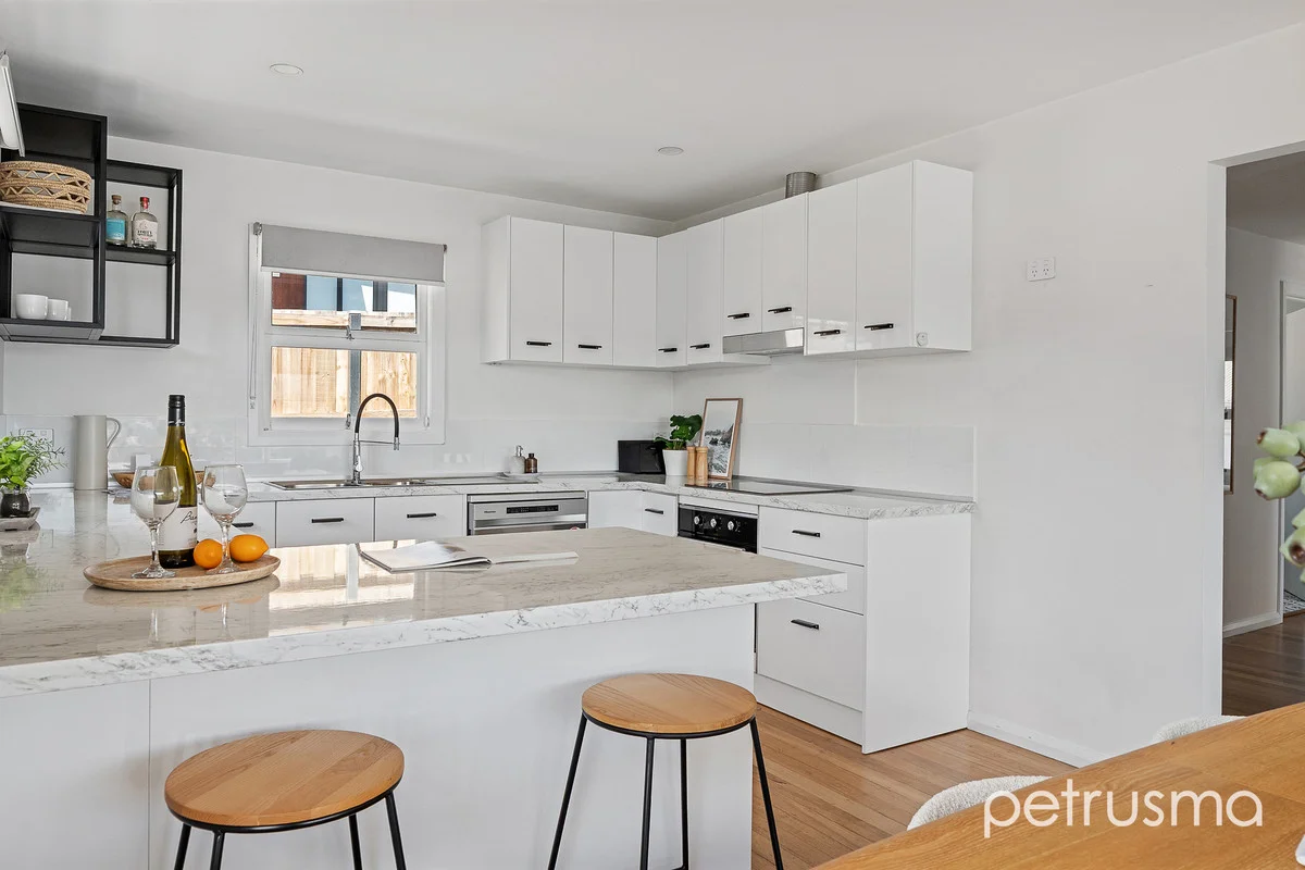 Additional image 9 of 1/233 Cambridge Road, Warrane TAS 7018