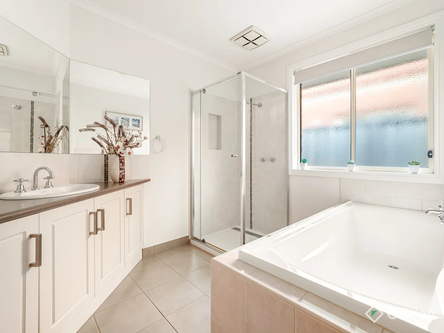 Additional image 13 of 192 Linsell Boulevard, Cranbourne East VIC 3977