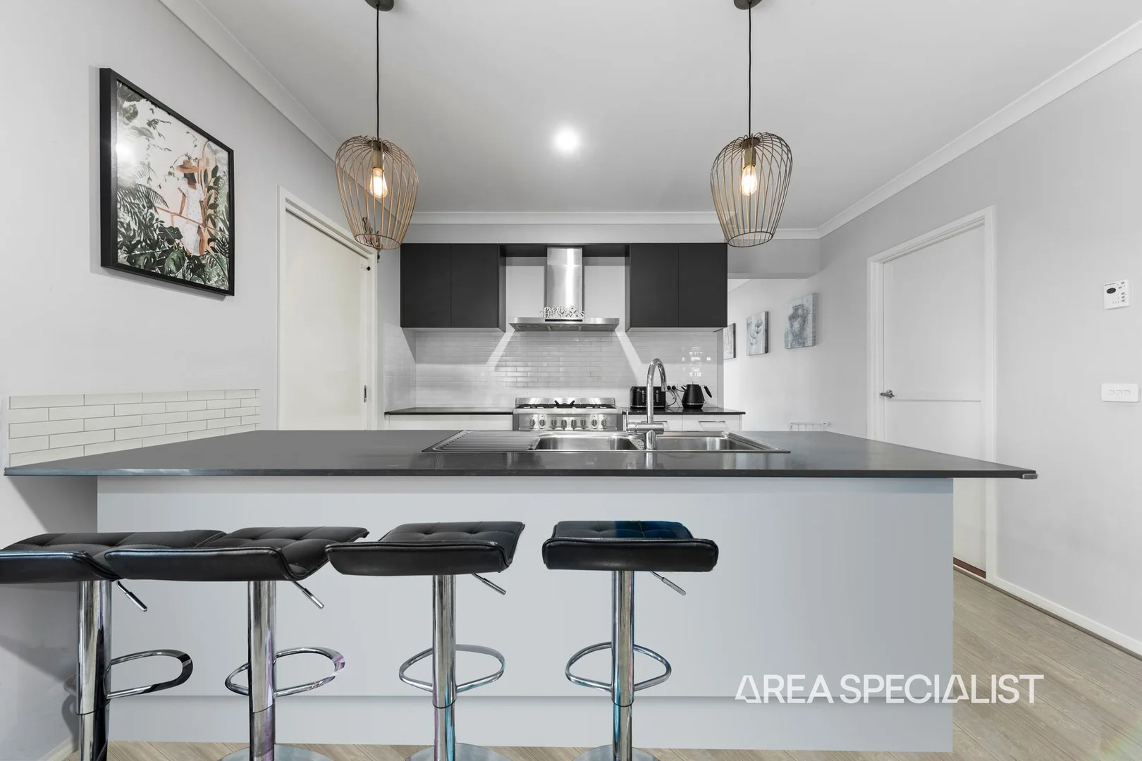 9 Seahawk Crescent, Clyde North VIC 3978 photo 3