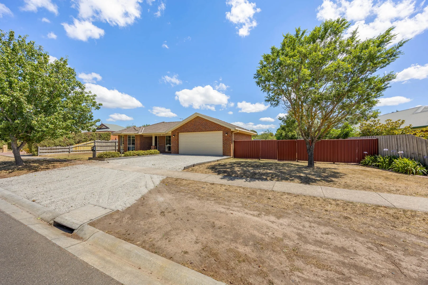 Additional image 2 of 25 Dalray Crescent, New Gisborne VIC 3438