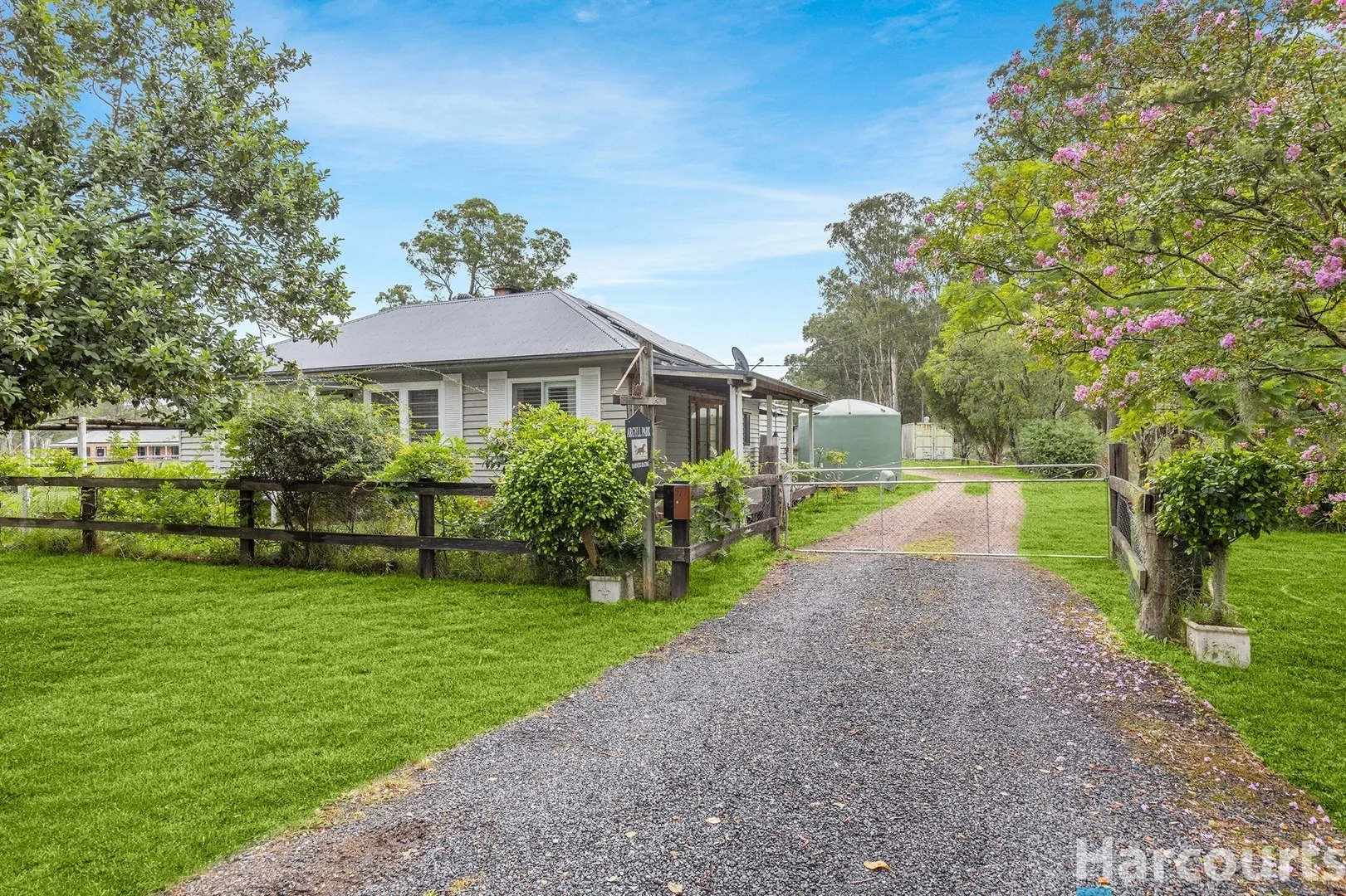 571 The Bucketts Way, Limeburners Creek NSW 2324