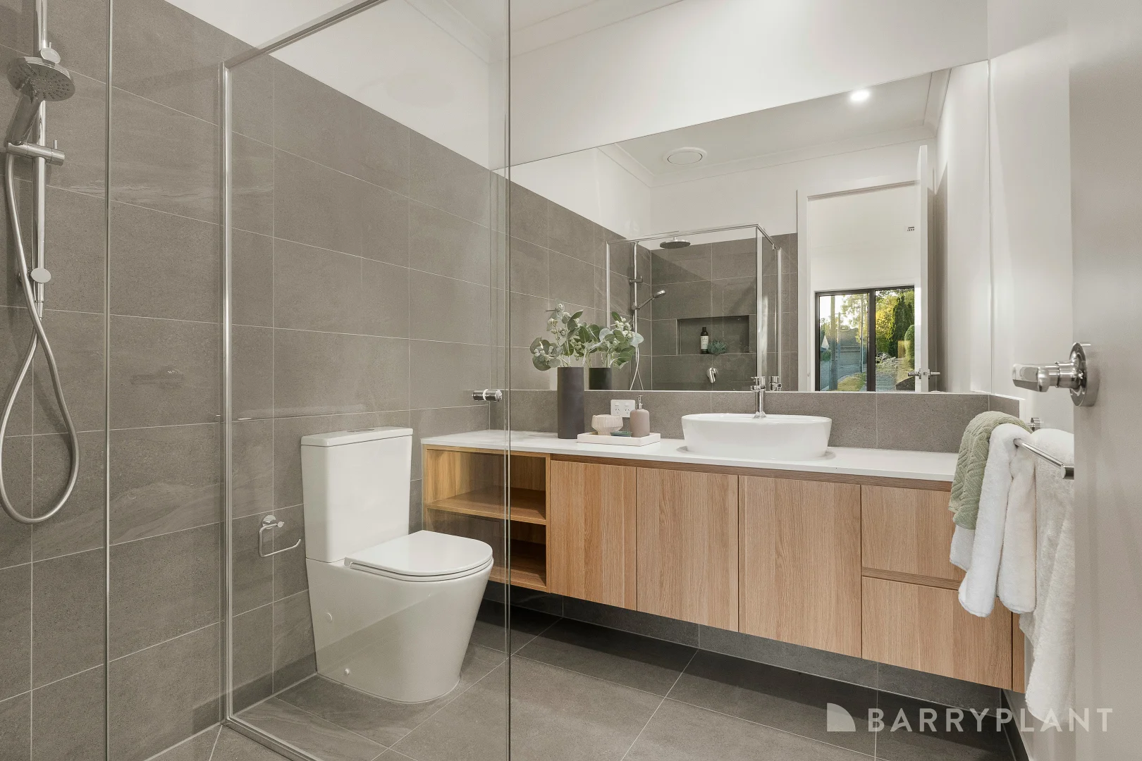 Additional image 10 of 5 Midhurst Road, Croydon VIC 3136