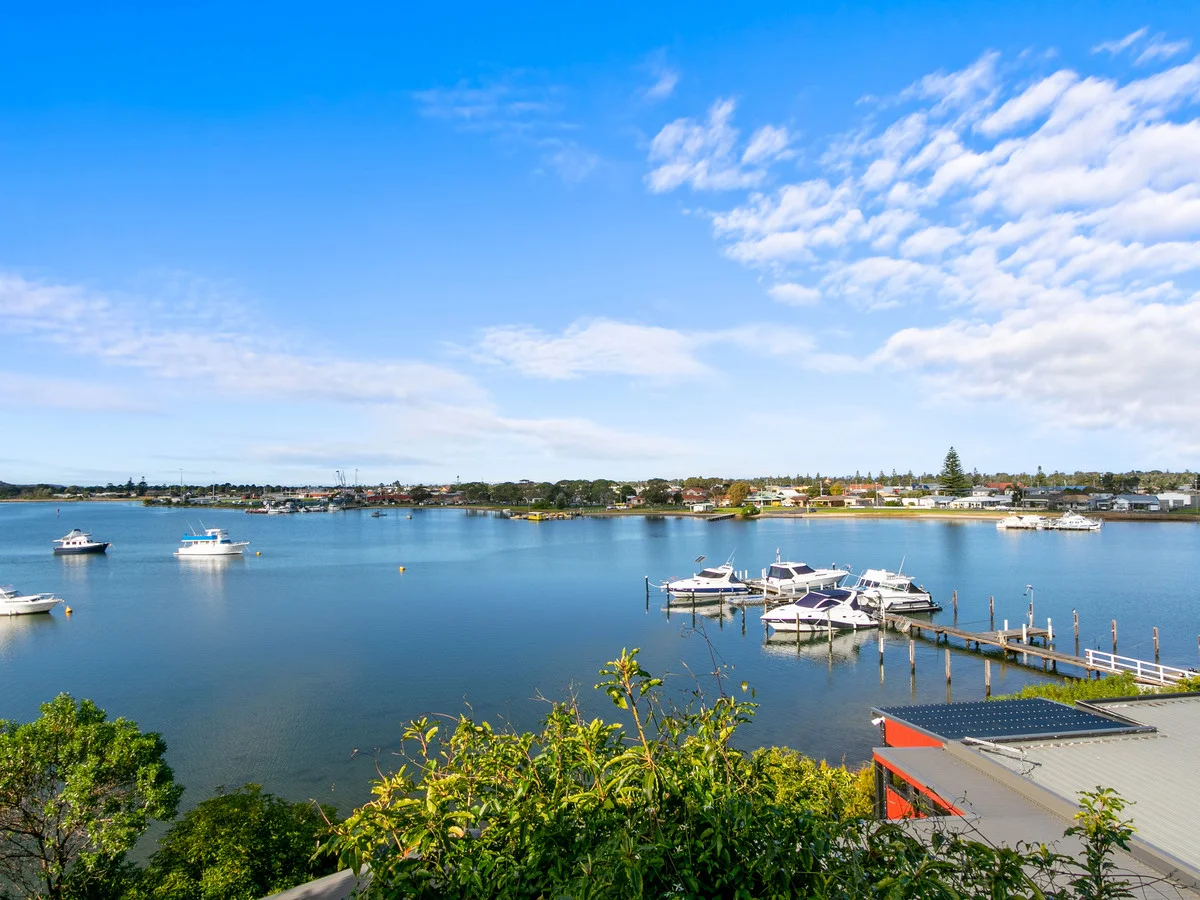 Additional image 26 of 4A Wattlebird Close, Lakes Entrance VIC 3909
