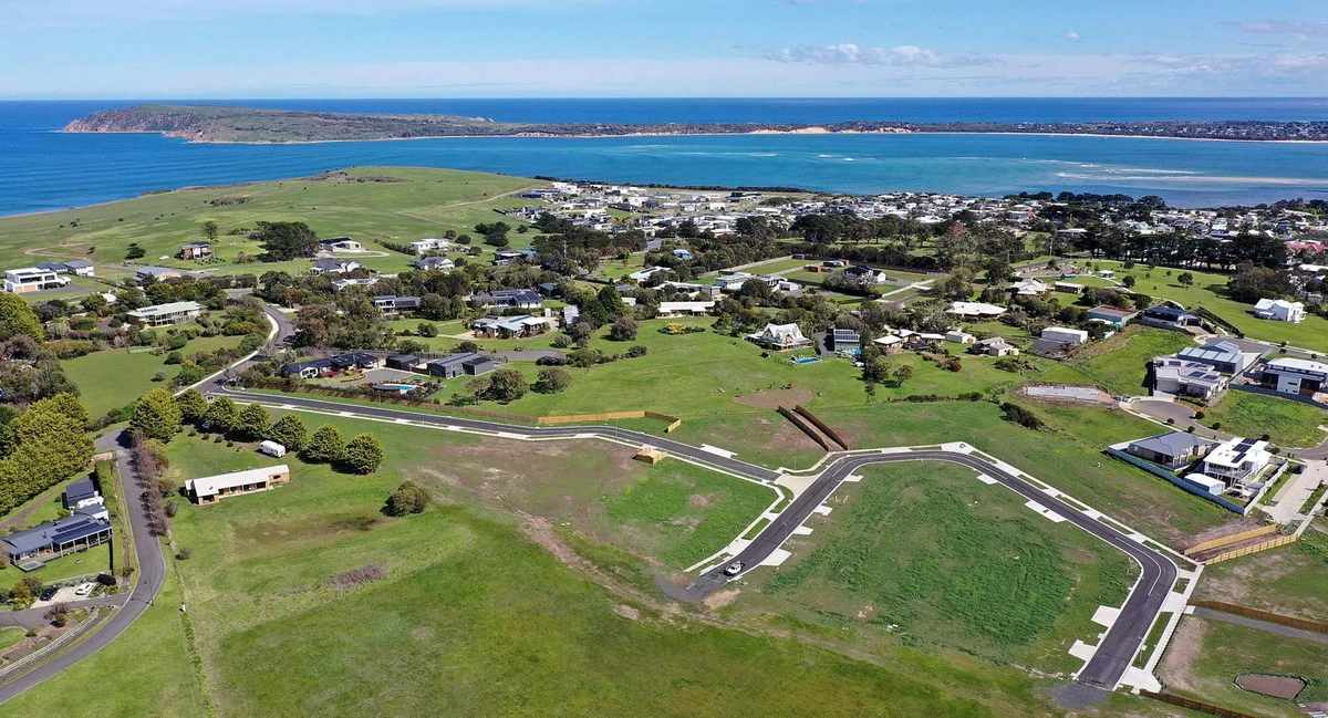 9 Aspect Drive, San Remo VIC 3925