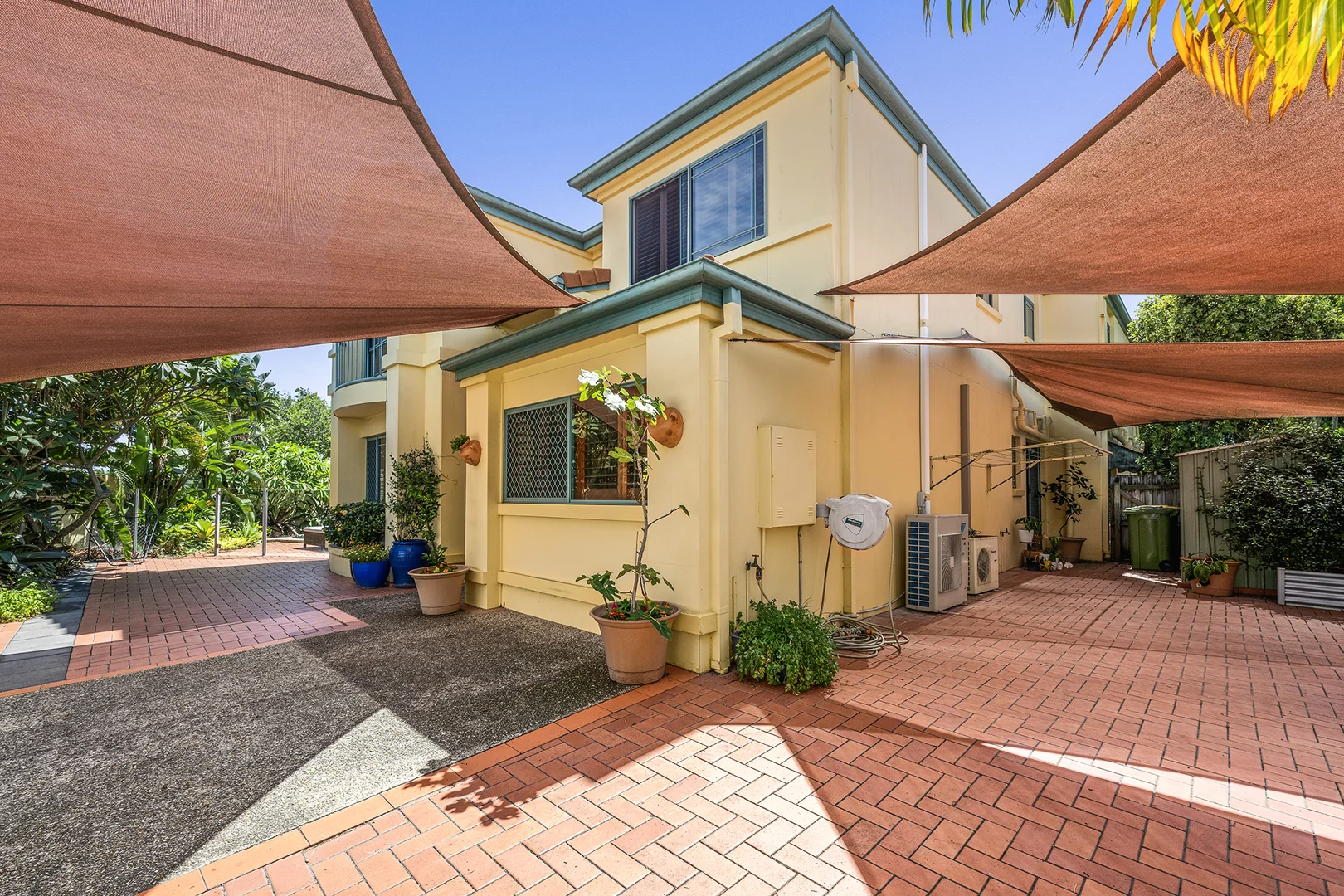 Additional image 15 of 2/129 Bayview Street, Runaway Bay QLD 4216