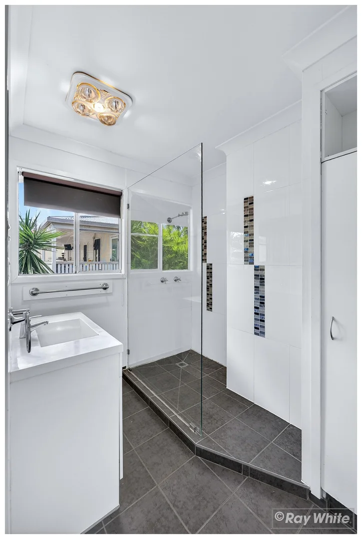 Additional image 16 of 267 Elphinstone Street, Koongal QLD 4701