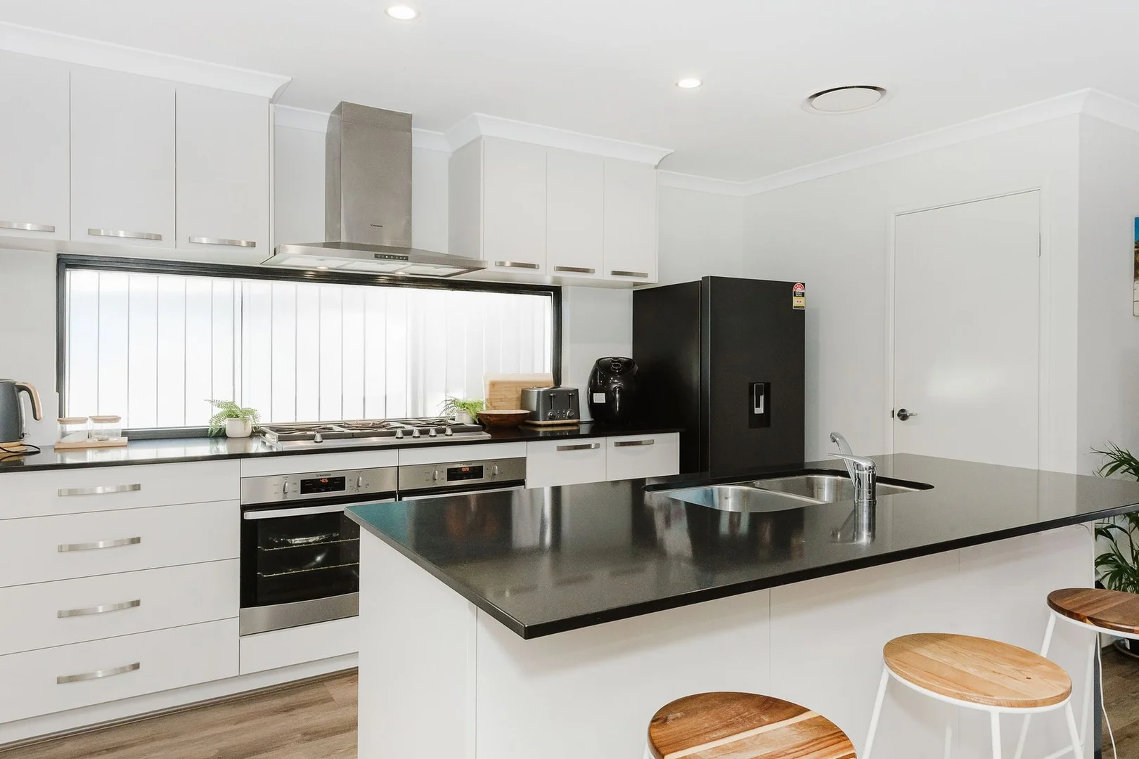 Additional image 7 of 23 DUNDIP PASS, South Yunderup WA 6208