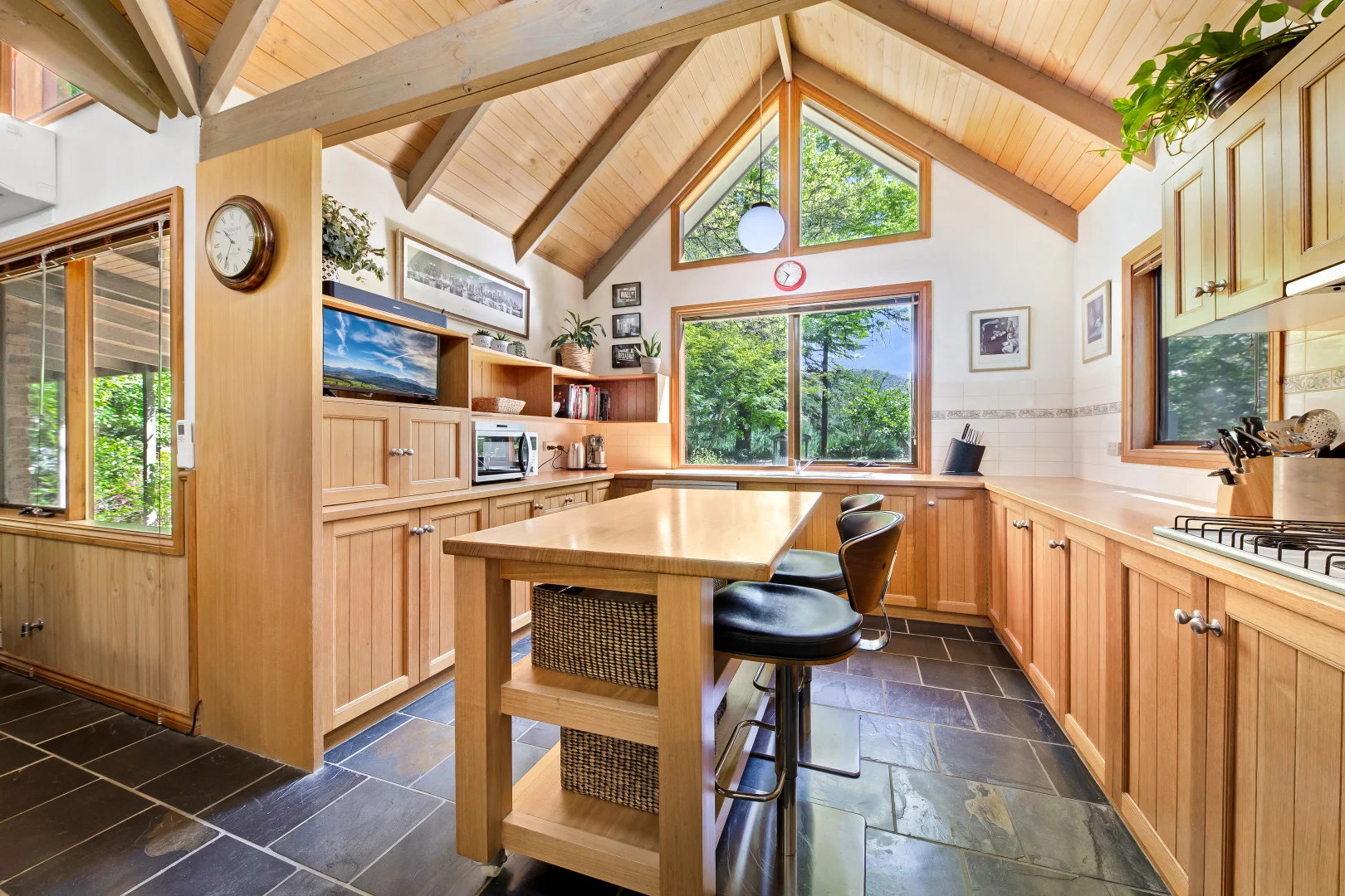 Additional image 5 of 152A Delany Avenue, Bright VIC 3741