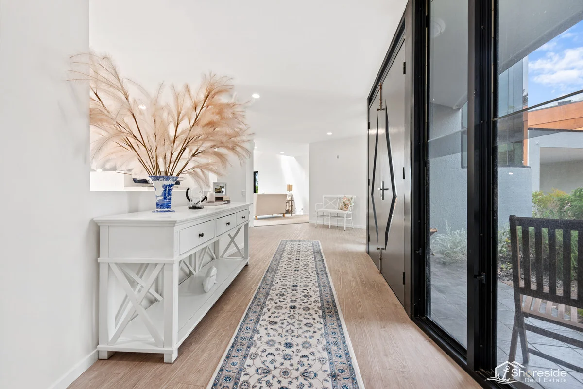 Additional image 10 of 4A Wattlebird Close, Lakes Entrance VIC 3909