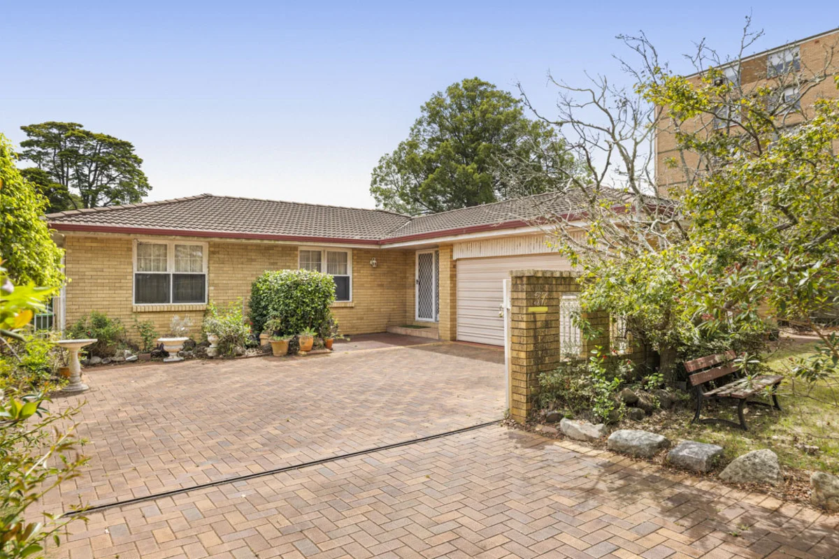 37 Tourist Road, East Toowoomba QLD 4350