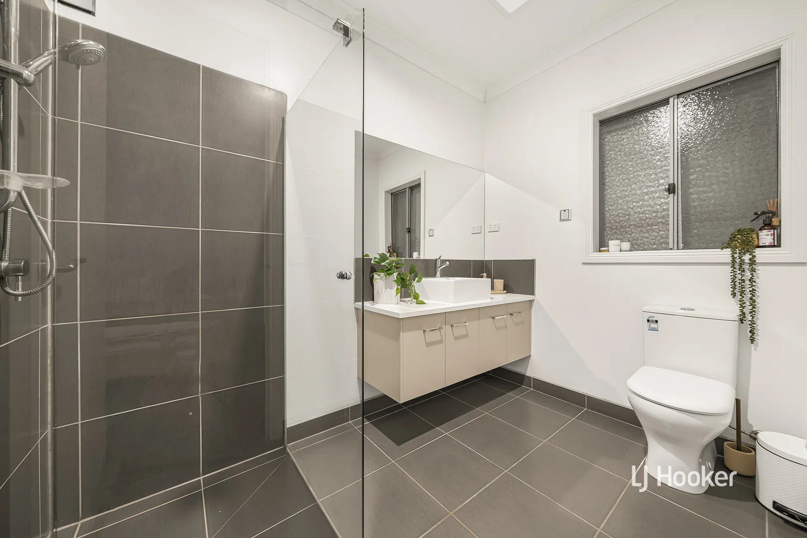 3 Sandy Avenue, Point Cook VIC 3030 photo 4