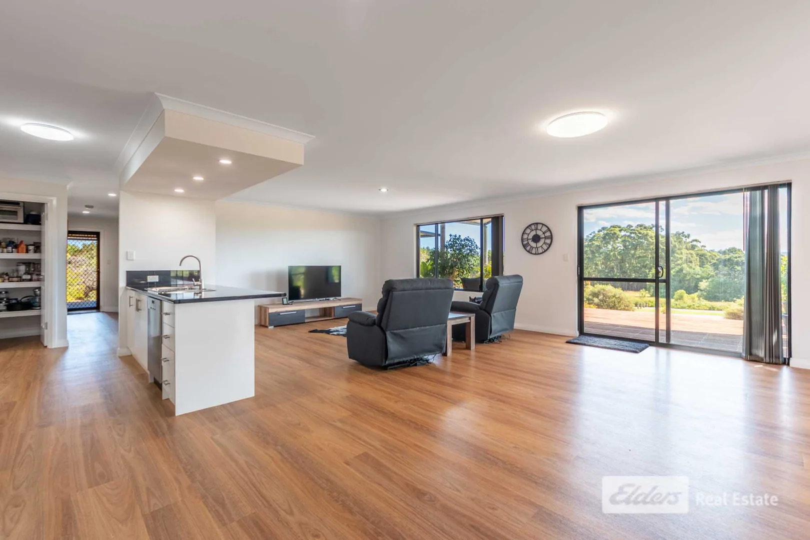 Additional image 15 of 75 Woodward Heights, Hay WA 6333