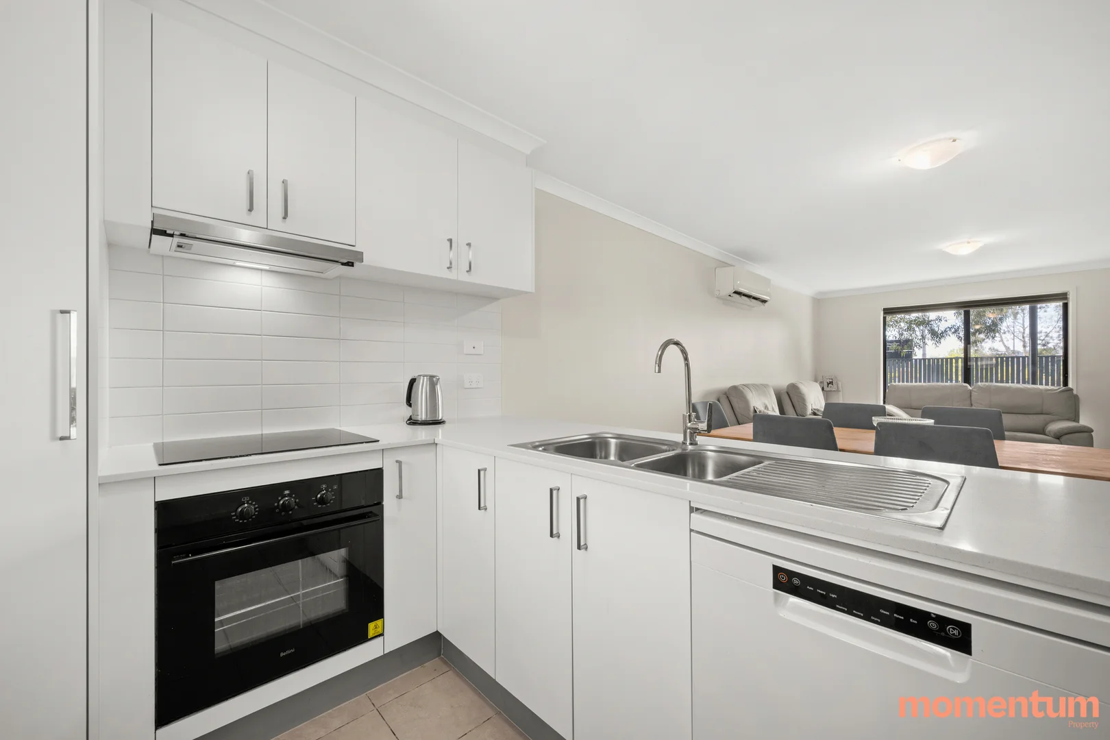 Additional image 8 of 1/293 Flemington Road, Franklin ACT 2913