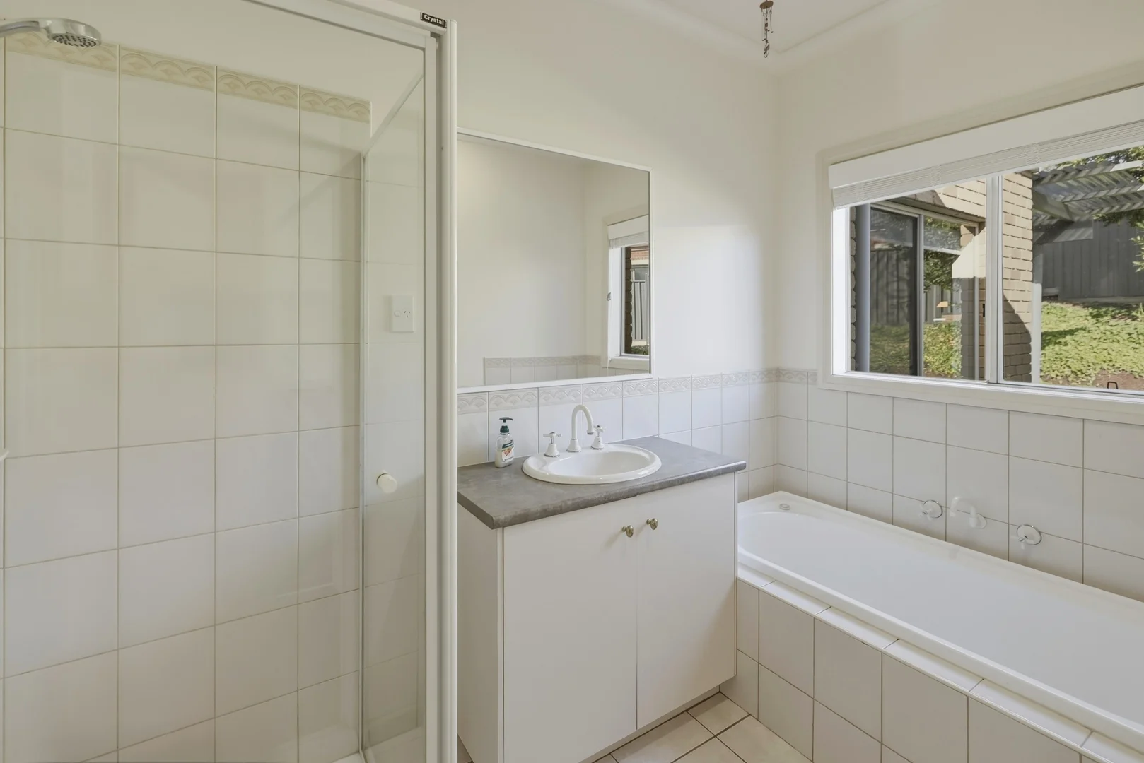 Additional image 16 of 1 Larissa Close, Romsey VIC 3434