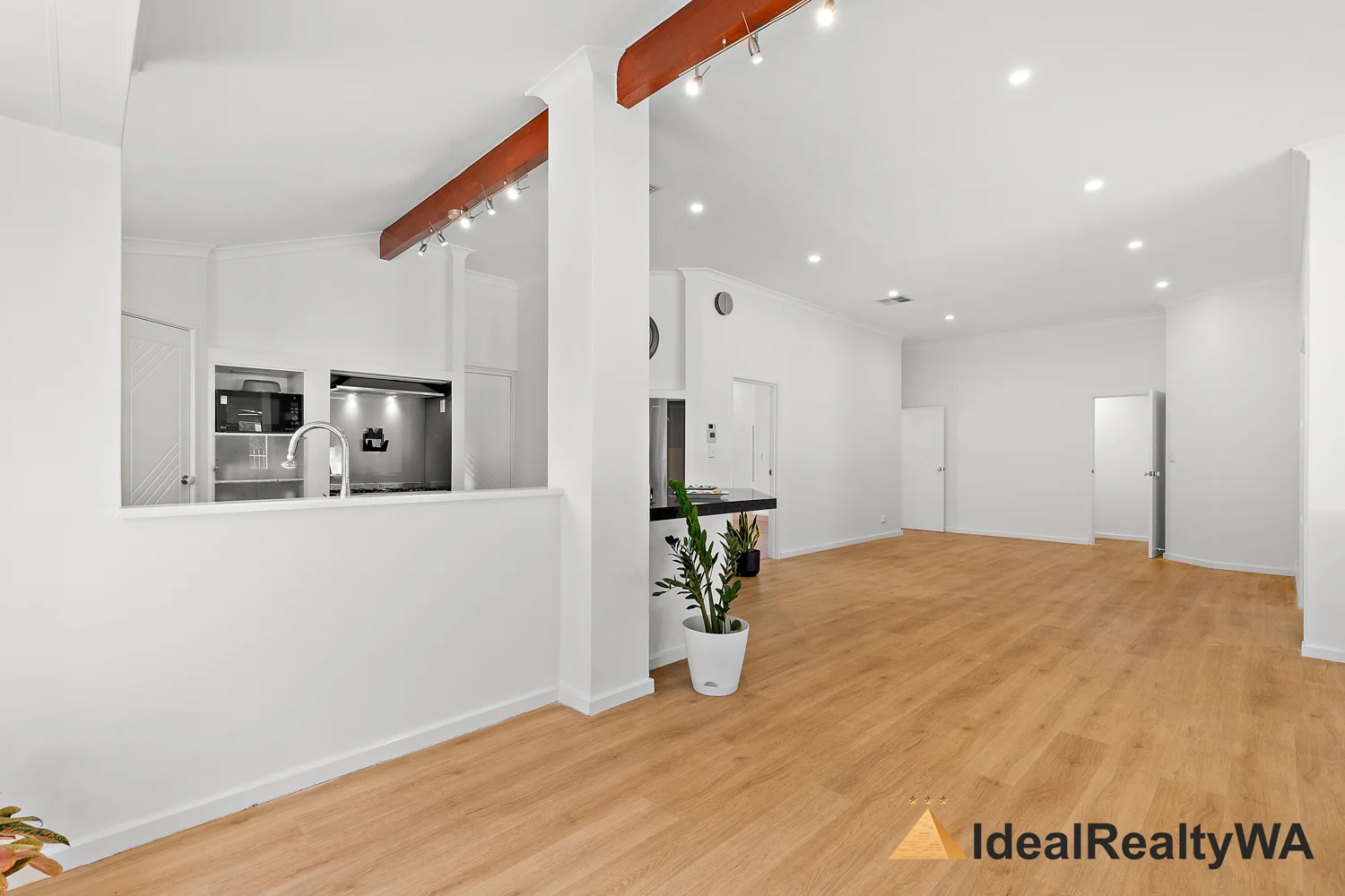 Additional image 28 of 18 Waterside Retreat, Wilson WA 6107