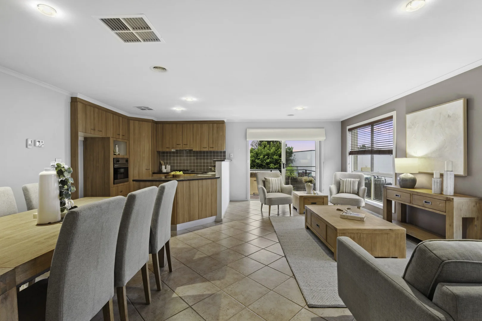 Additional image 11 of 13 Colverwell Crescent, Jerrabomberra NSW 2619