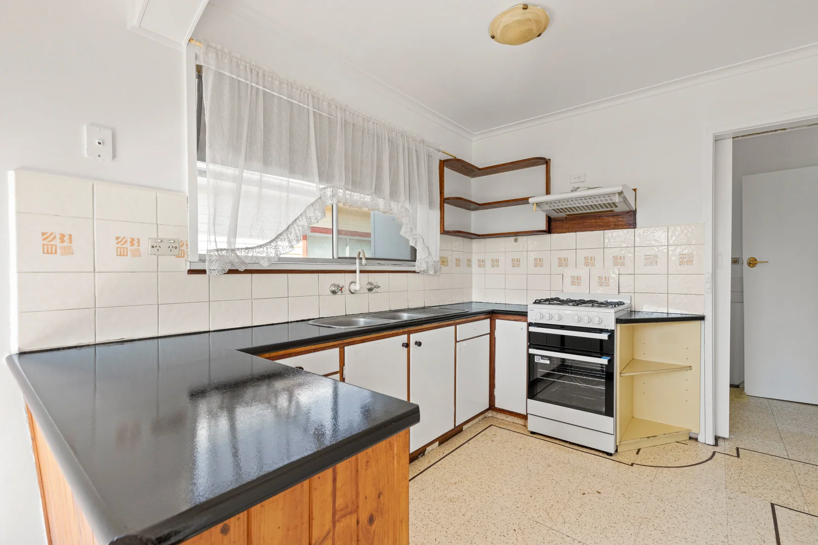 Additional image 4 of 15a Albert Crescent, St Albans VIC 3021