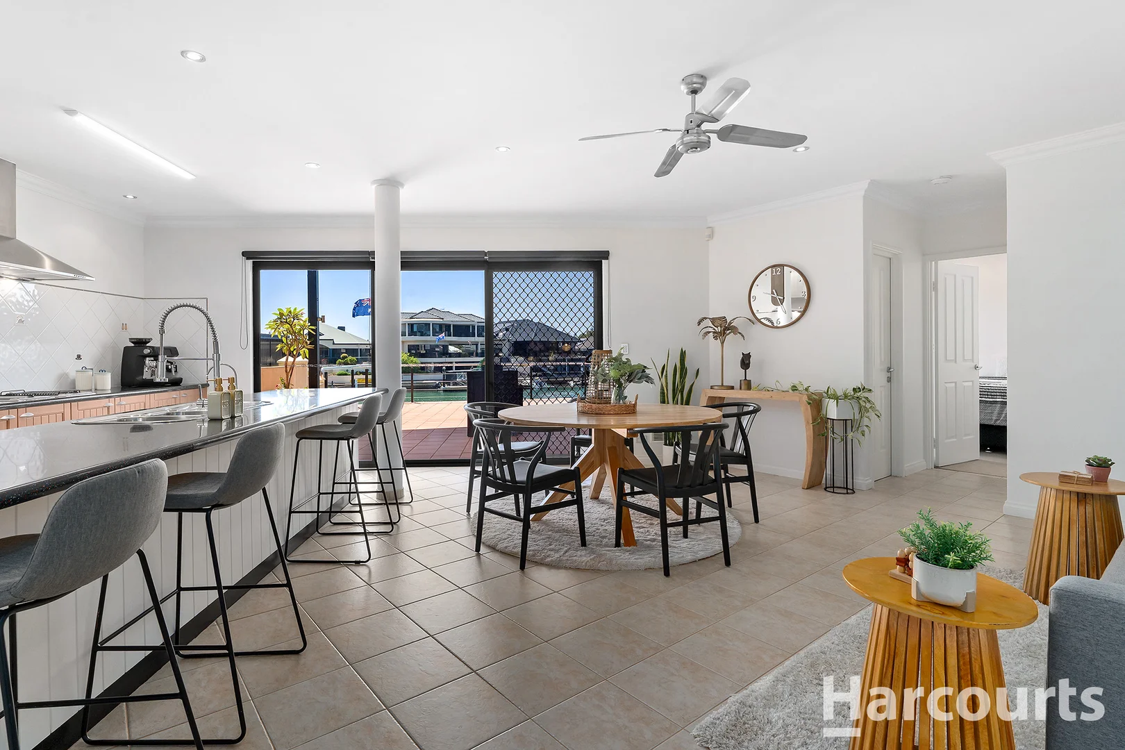 Additional image 7 of 11 Leeuwin Place, Halls Head WA 6210