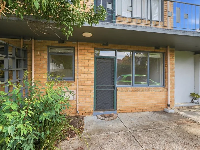 5/4 Poets Grove, Elwood VIC 3184
