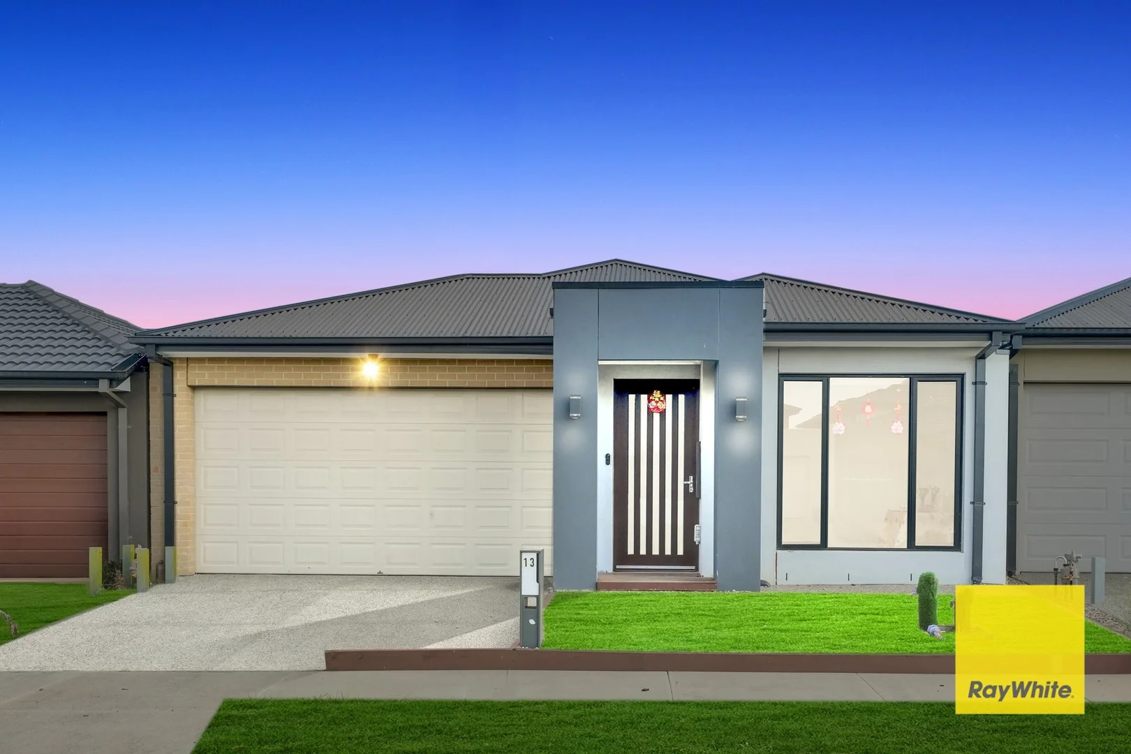 13 Brushton Street, Manor Lakes VIC 3024