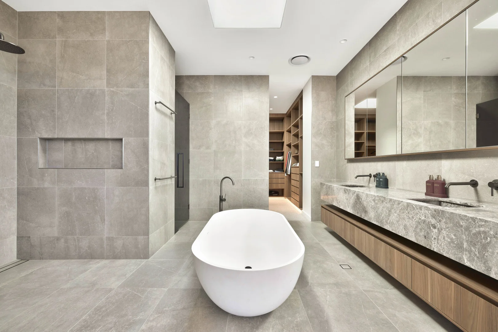 Additional image 23 of 20 Rebecca Court, Broadbeach Waters QLD 4218