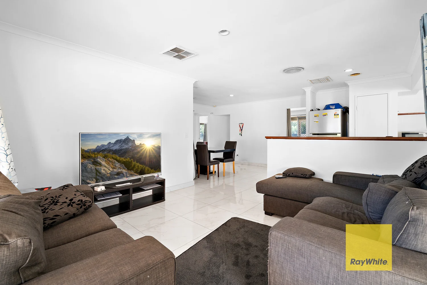 Additional image 3 of 19 Nyandi Court, Thornlie WA 6108