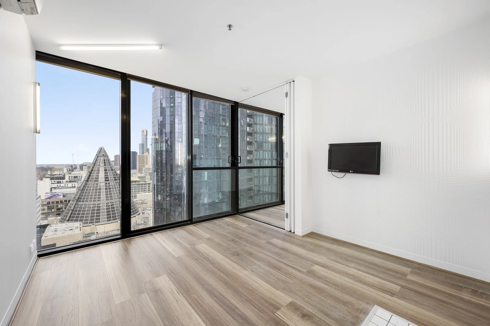 2206/31 A'beckett Street, Melbourne VIC 3000