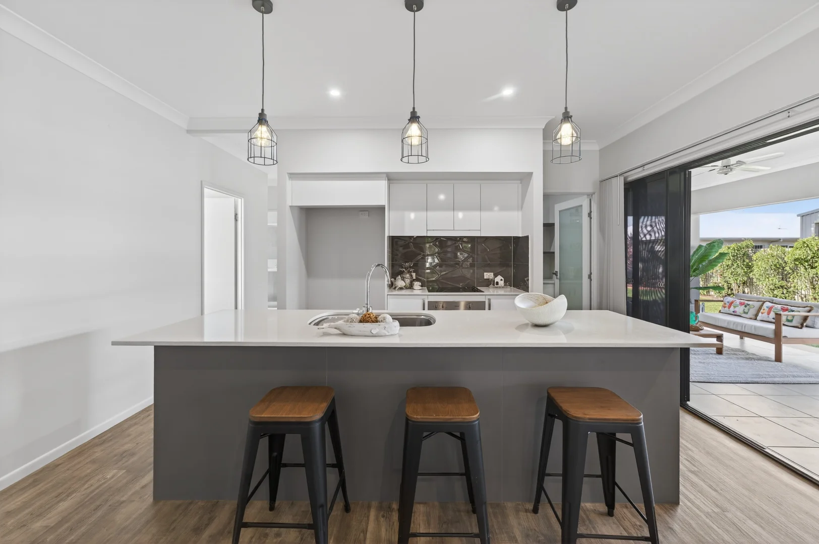 Additional image 4 of 122 Sanctum Boulevard, Mount Low QLD 4818