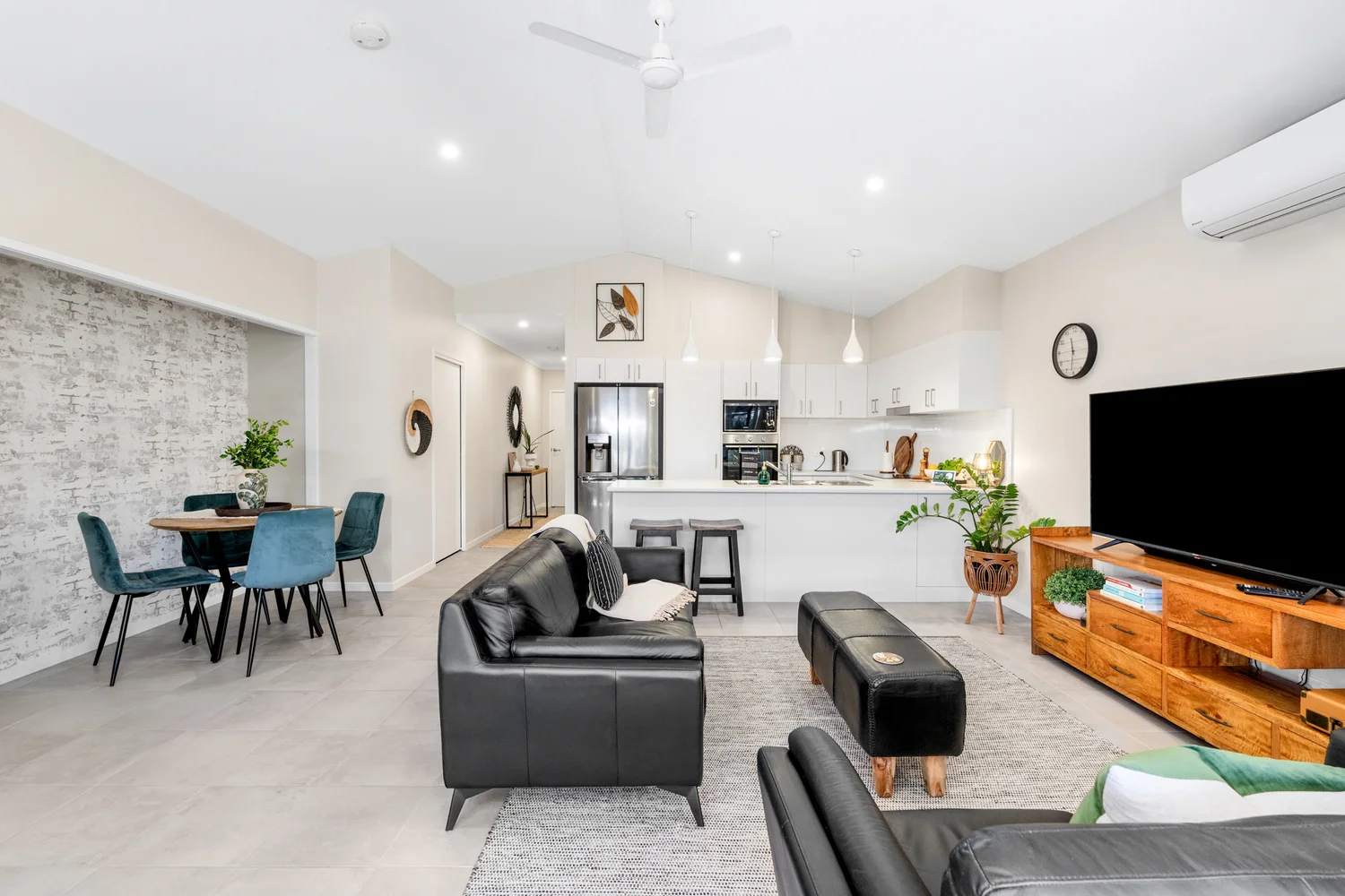 Additional image 3 of 13/2-20 Island View Drive, Urangan QLD 4655