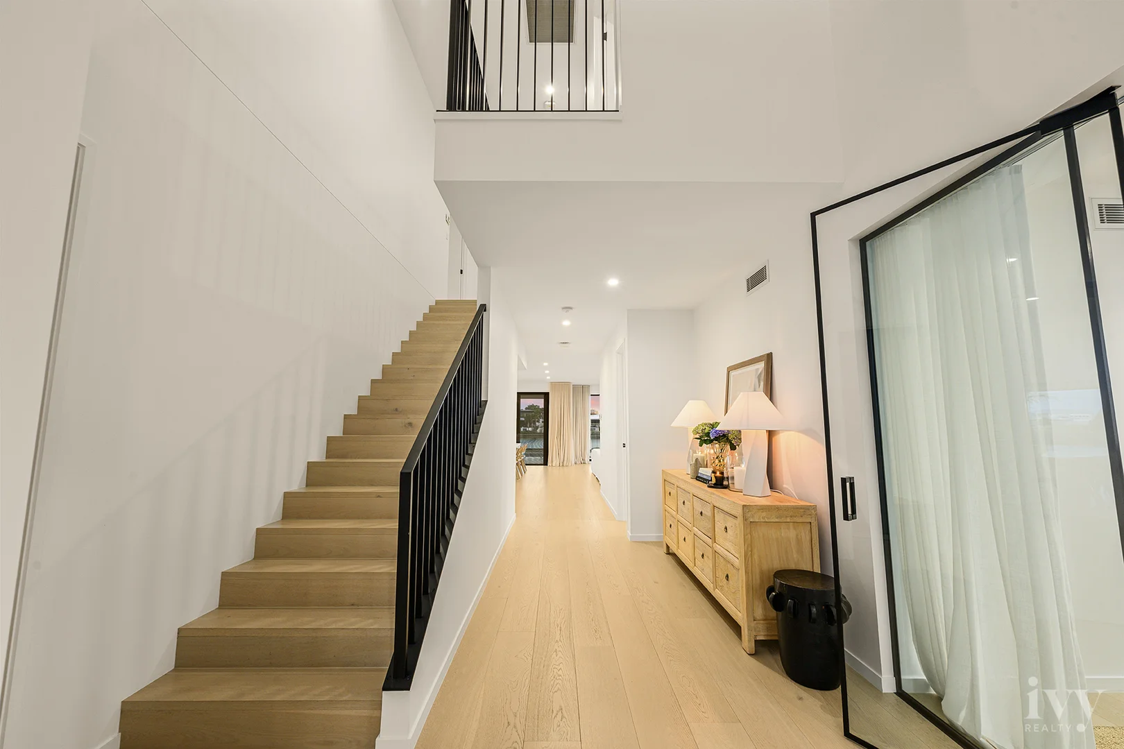 Additional image 13 of 1048 Edgecliff Place, Sanctuary Cove QLD 4212