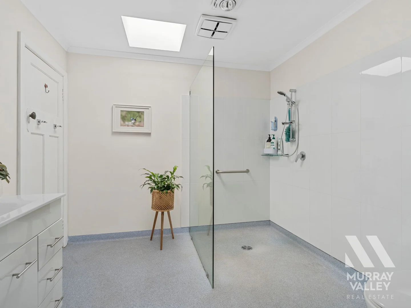 Additional image 13 of 63 Savage Street, Lake Rowan VIC 3727