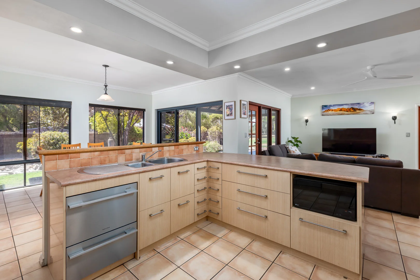 Additional image 11 of 28 Kalgaritch Avenue, West Busselton WA 6280