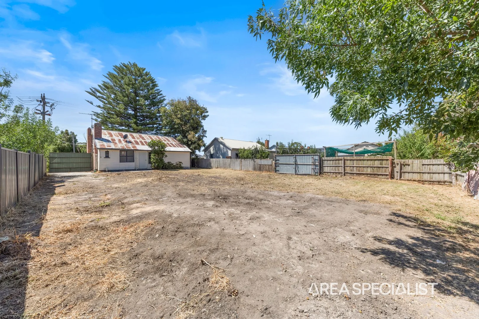 Additional image 15 of 2 Sybella Avenue, Koo Wee Rup VIC 3981
