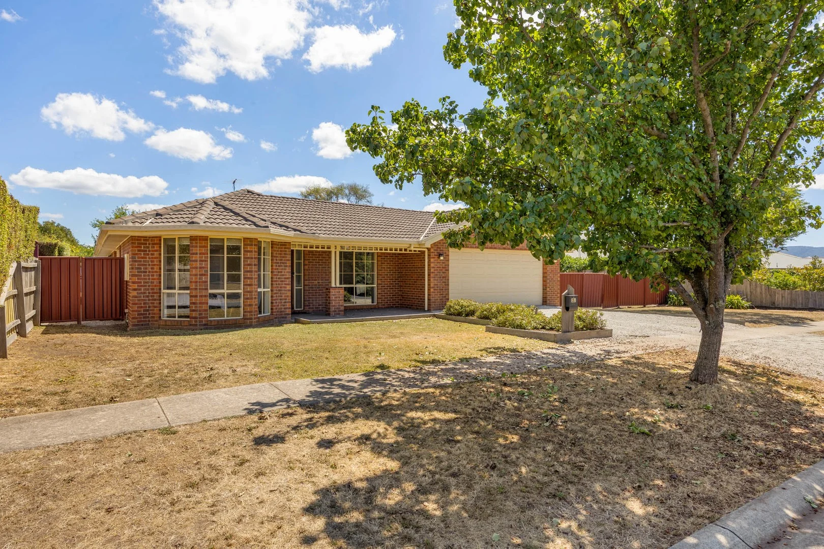 25 Dalray Crescent, New Gisborne VIC 3438